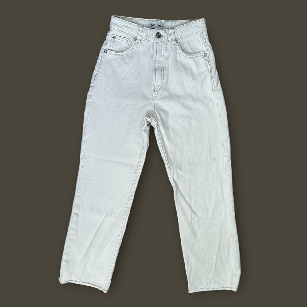 Zara Jeans Straight Leg Raw Hem Off White Size 2